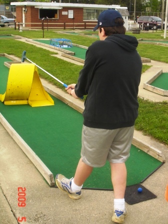 DinnerNgolf2